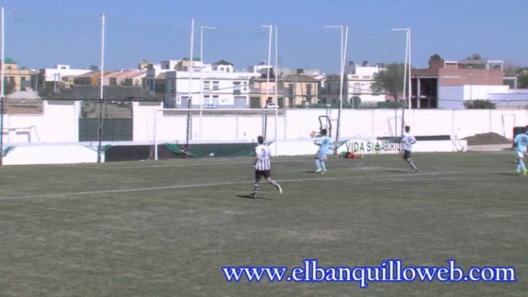 Un Mairena, de momento, tocado (1-2)