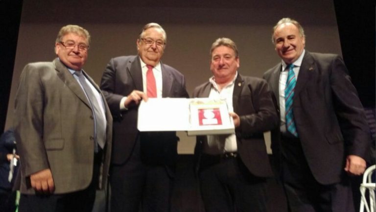 Un premio a la trayectoria del CD Mairena