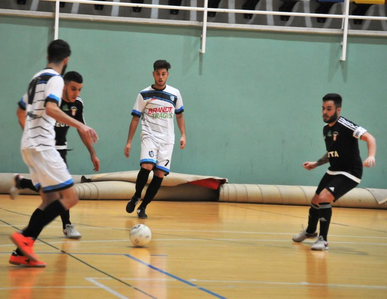 El Futuro Brandt Tragusa rompe su mágica racha en casa del Villalba