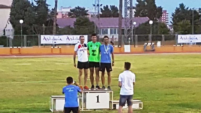 Burgos, subcampeón de Andalucía y marca personal en 3.000 obstáculos