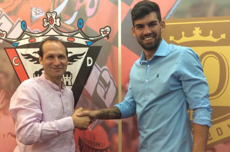 Israel Puerto, rumbo al Mirandés de Pablo Alfaro