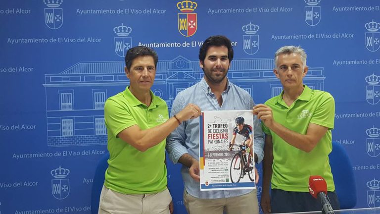 Guiño del club ciclista El Viso a Carlos García Más