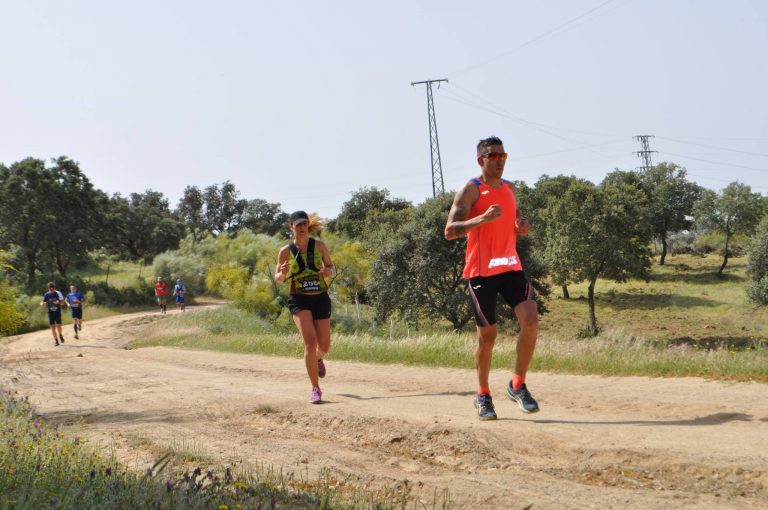Olga Pérez acaricia el triunfo en la Liga Sevillana de ultra trail