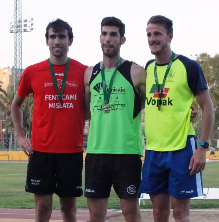 Plata de Guillermo Roldán y bronce de Carmen Gutiérrez en el Andaluz absoluto