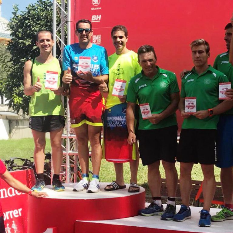 El Faro Andaluz se doctora en el Triatlón de Sevilla