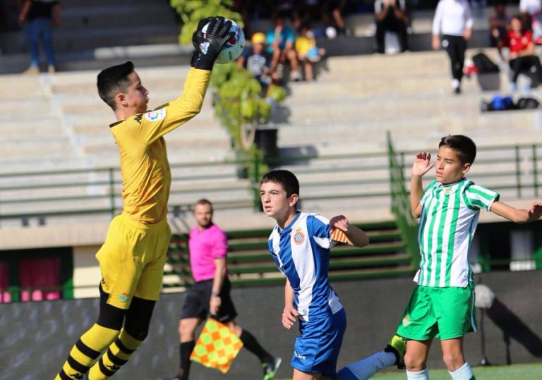 El Betis acaba cuarto en LaLiga Promises y Álvaro Moreno dio el pase a semifinales