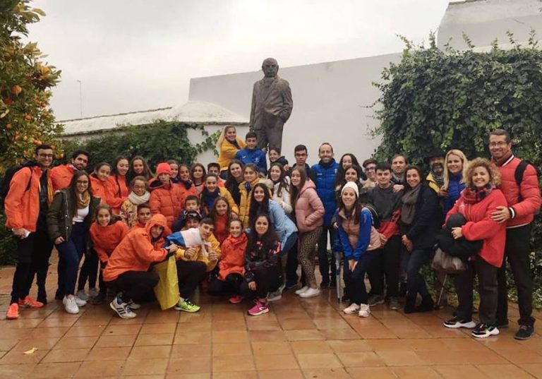 El Cross de Itálica une a las escuelas de atletismo de Mairena y Vecindario