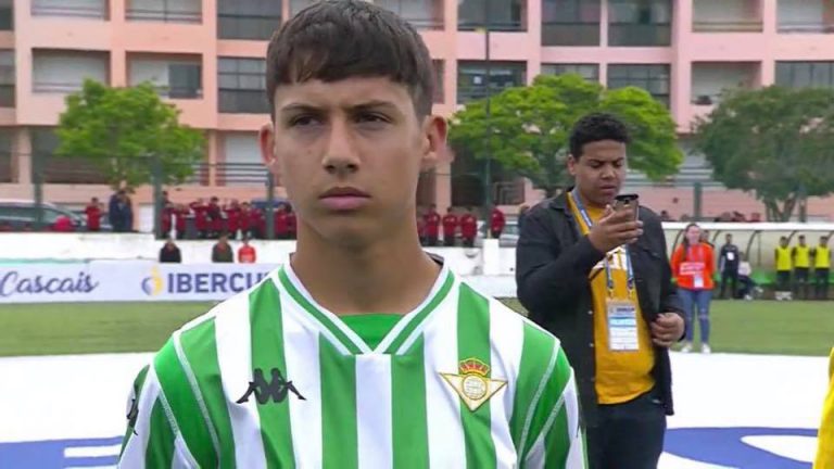Adri Vázquez gana la Ibercup con el cadete del Real Betis