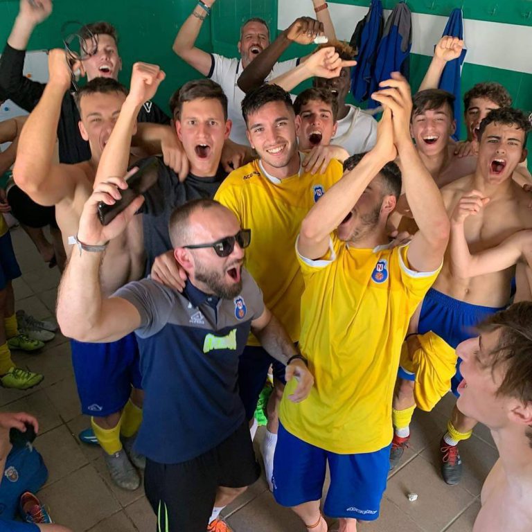 Salmero consigue el “ascenso más prematuro” del Nervión a División de Honor juvenil