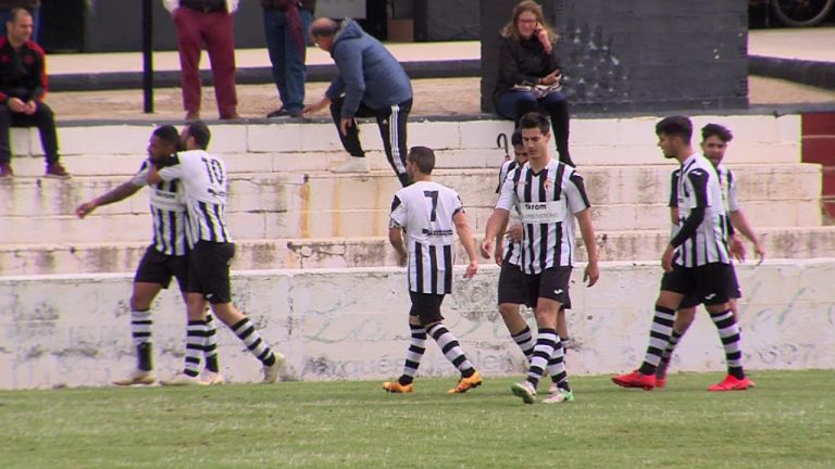 La victoria del CD Mairena ante el CD Coronil