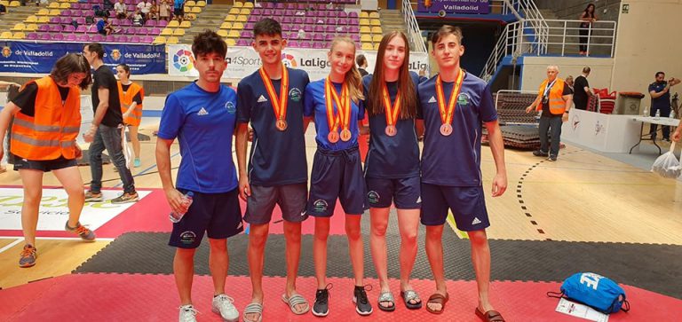 Ocho medallas para el TKD Mairena en el campeonato de España cadete, junior y sub 21