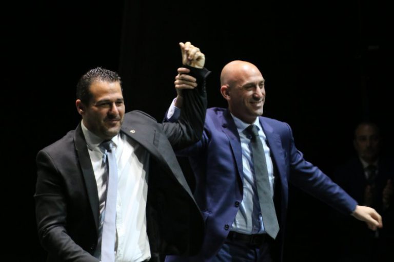El fútbol no profesional sigue adelante pero con el aval de los poderes públicos