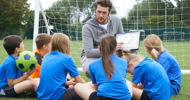 Mairena acogerá un curso oficial del CEDIFA para obtener licencia «UEFA B» de entrenador de fútbol