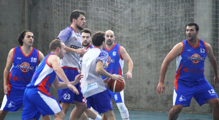 El CB Los Alcores se reencuentra con la victoria en el Santa Lucía (63-52)