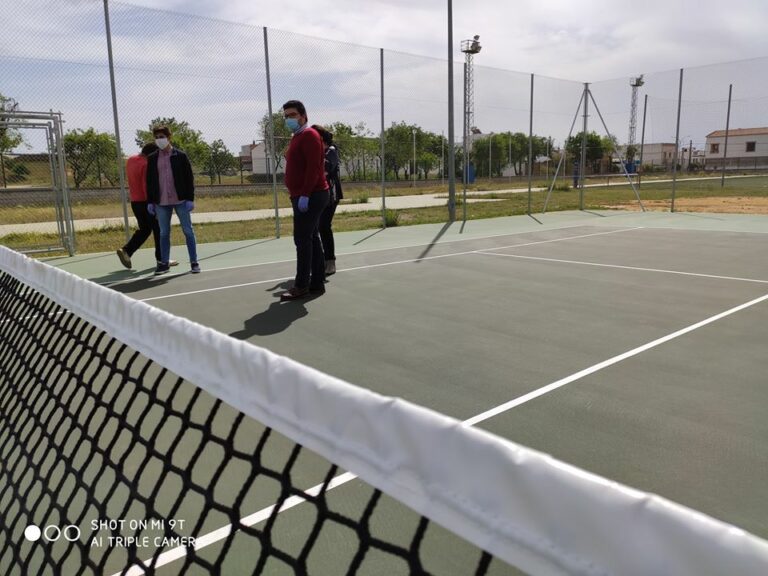 Nueva pista de tenis en El Viso