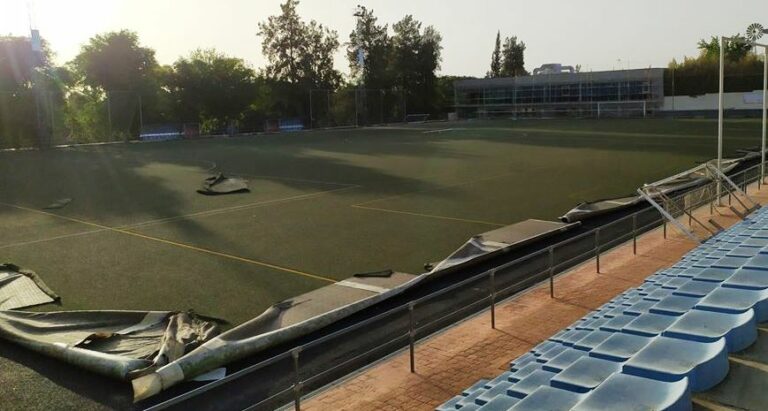 Comienzan las obras del nuevo césped artificial en el Jozabed Sánchez