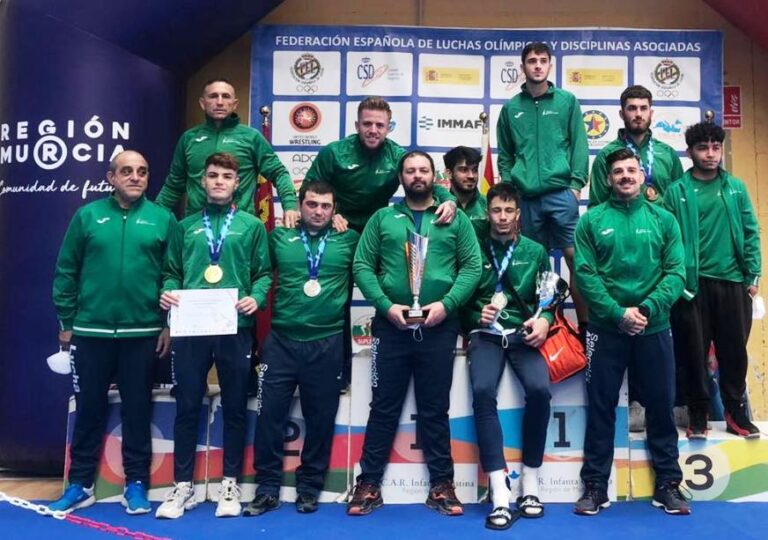 El club de luchas olímpicas Milu de Alcalá, subcampeón de España