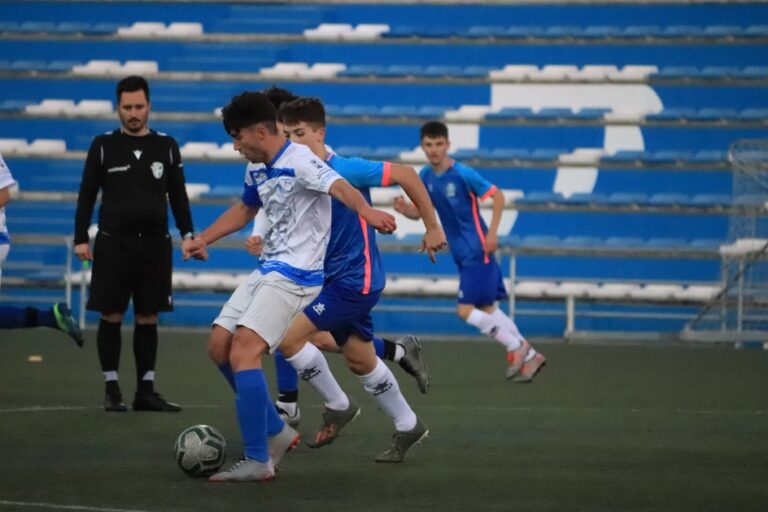 Alejandro Ramírez, un juvenil que se estrena con un gol en el Alcalá