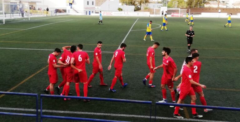 Paso al frente pese al amargo final (2-2)