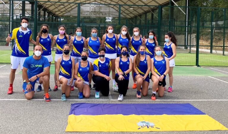 El equipo femenino de pádel del CT Oromana asciende a Primera Andaluza