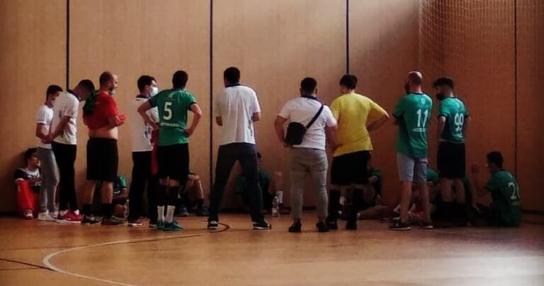 Del negro al blanco en veinte minutos (24-23)