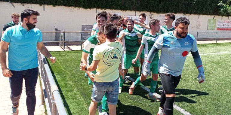 Tan cerca, tan lejos (2-1)
