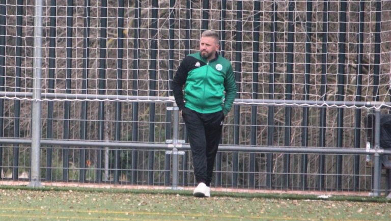 Domingo Caro deja el banquillo de La Barrera