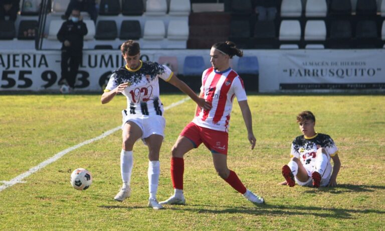 El Mairena salva el liderato sobre la bocina (1-1)