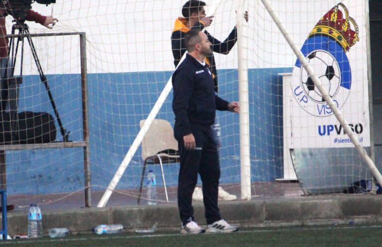 Mario García deja el banquillo pero seguirá vinculado al UP Viso