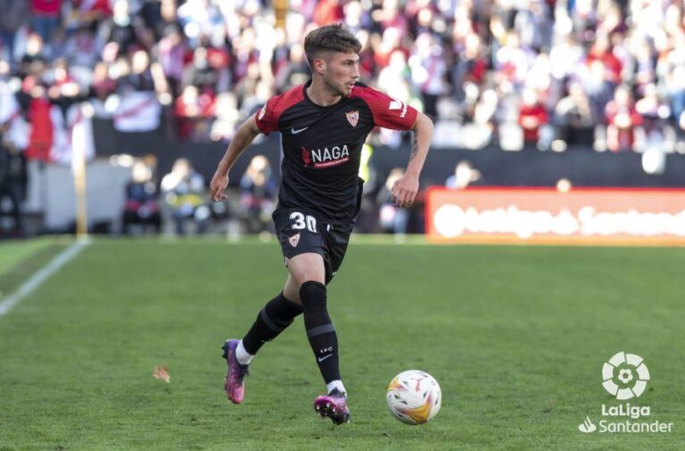 Propuesta para que el campo de fútbol del San Sebastián pase a llamarse José Ángel Carmona