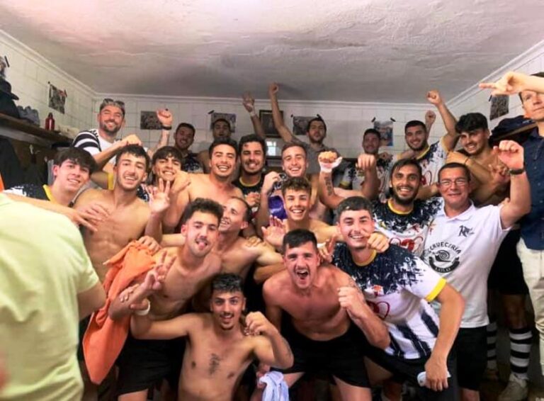 El Mairena acaricia el play off (2-0)