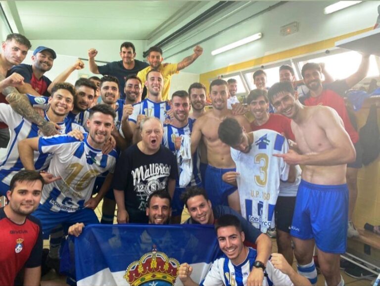 Se aleja del descenso; se acerca a la Copa Andalucía (2-0)