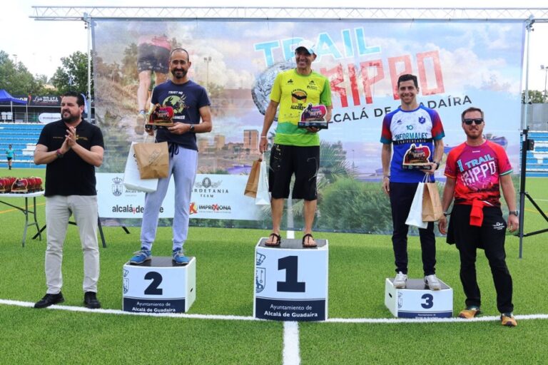 Juan Baeza y Belinda Jiménez estrenan la trail Irippo Alcalá