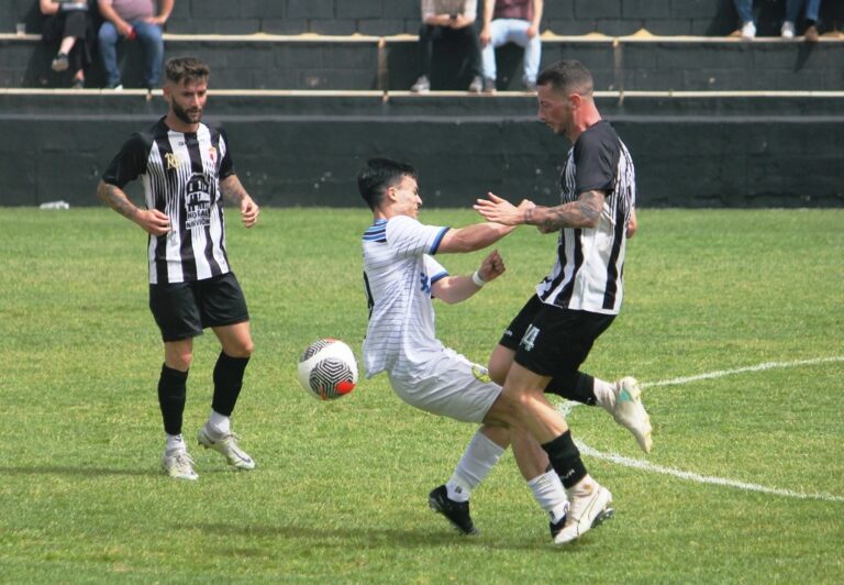 Este Mairena también sabe golear y acaricia el play off (5-1)