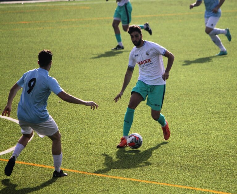 El Alcalá vuelve a ganar pero se queda en la orilla (2-0)