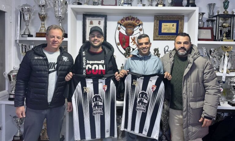 Nuevo relevo en el banquillo del Mairena: Manu Gordo, destituido
