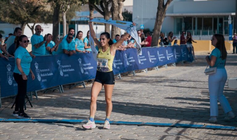La alcalareña Tere Díaz se adjudica la séptima edición de la carrera de AFAR